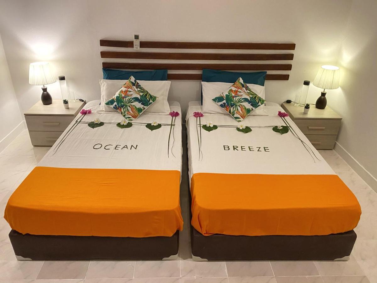 Ocean Breeze Maldives Hotel Thulusdhoo Esterno foto