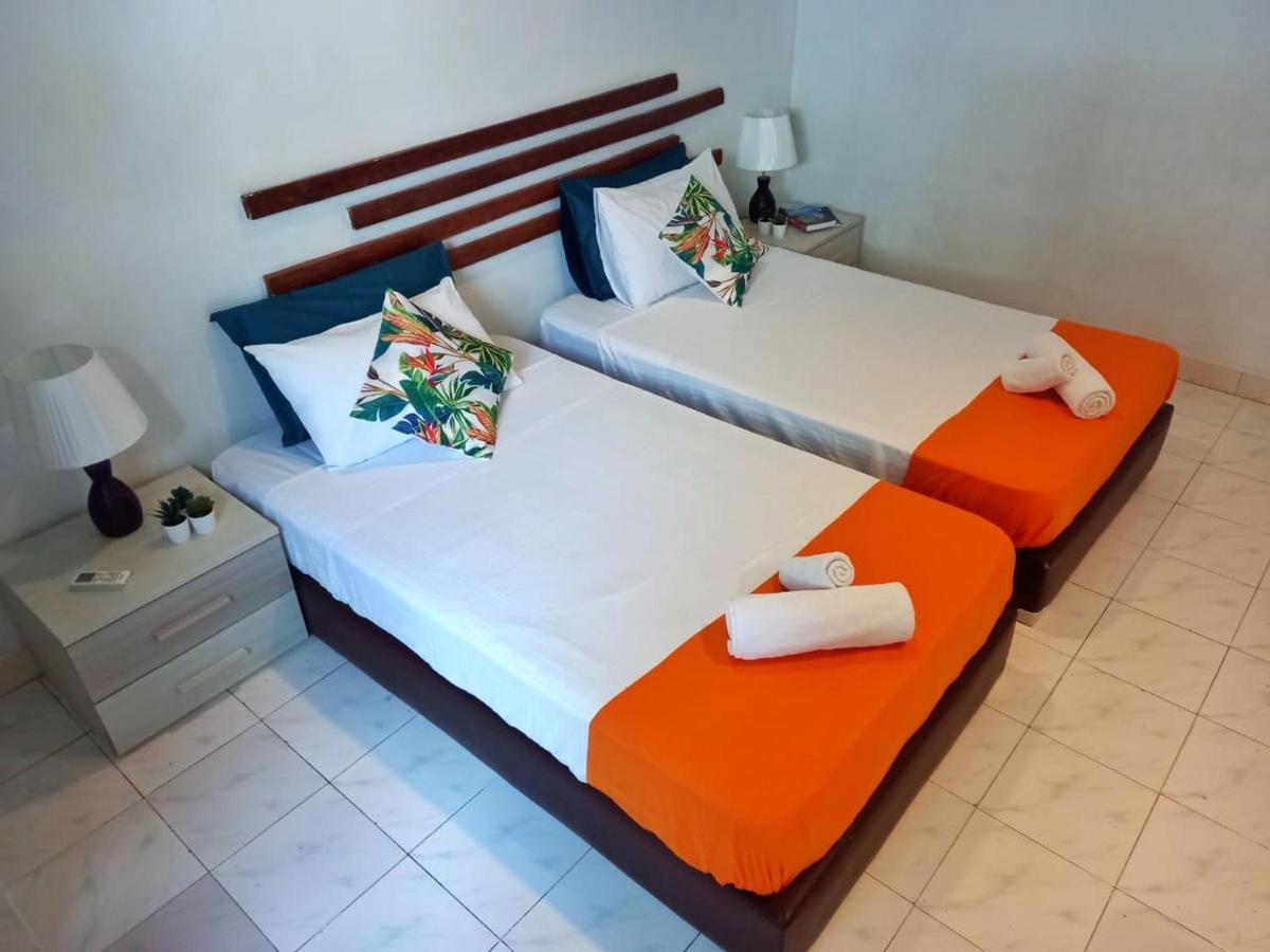 Ocean Breeze Maldives Hotel Thulusdhoo Esterno foto