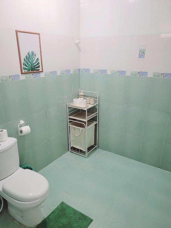Ocean Breeze Maldives Hotel Thulusdhoo Esterno foto