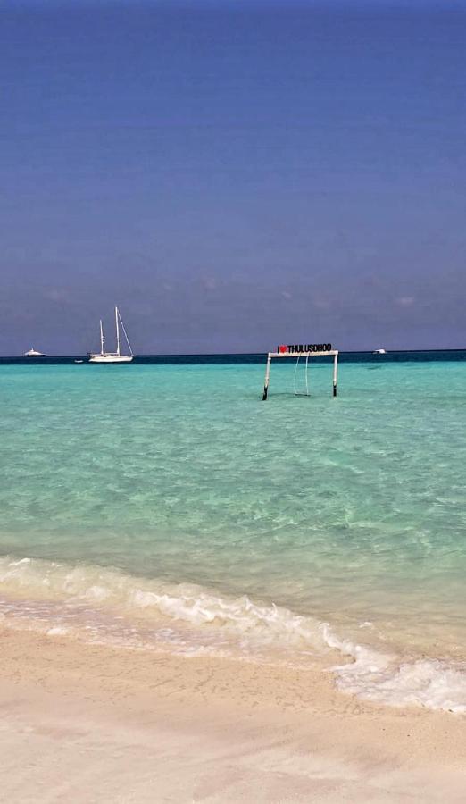 Ocean Breeze Maldives Hotel Thulusdhoo Esterno foto